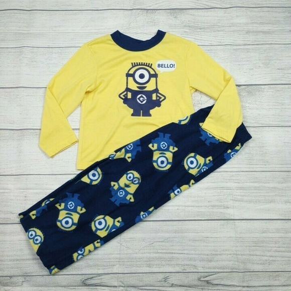 4T Minions Fleece Pajamas - Picture 1 of 8